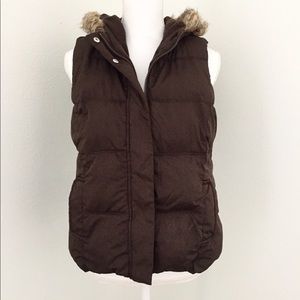 Old Navy brown puffer vest jacket